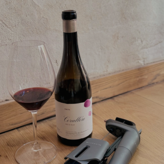Descubrir grandes vinos por copa: así funciona Coravin en Vinology